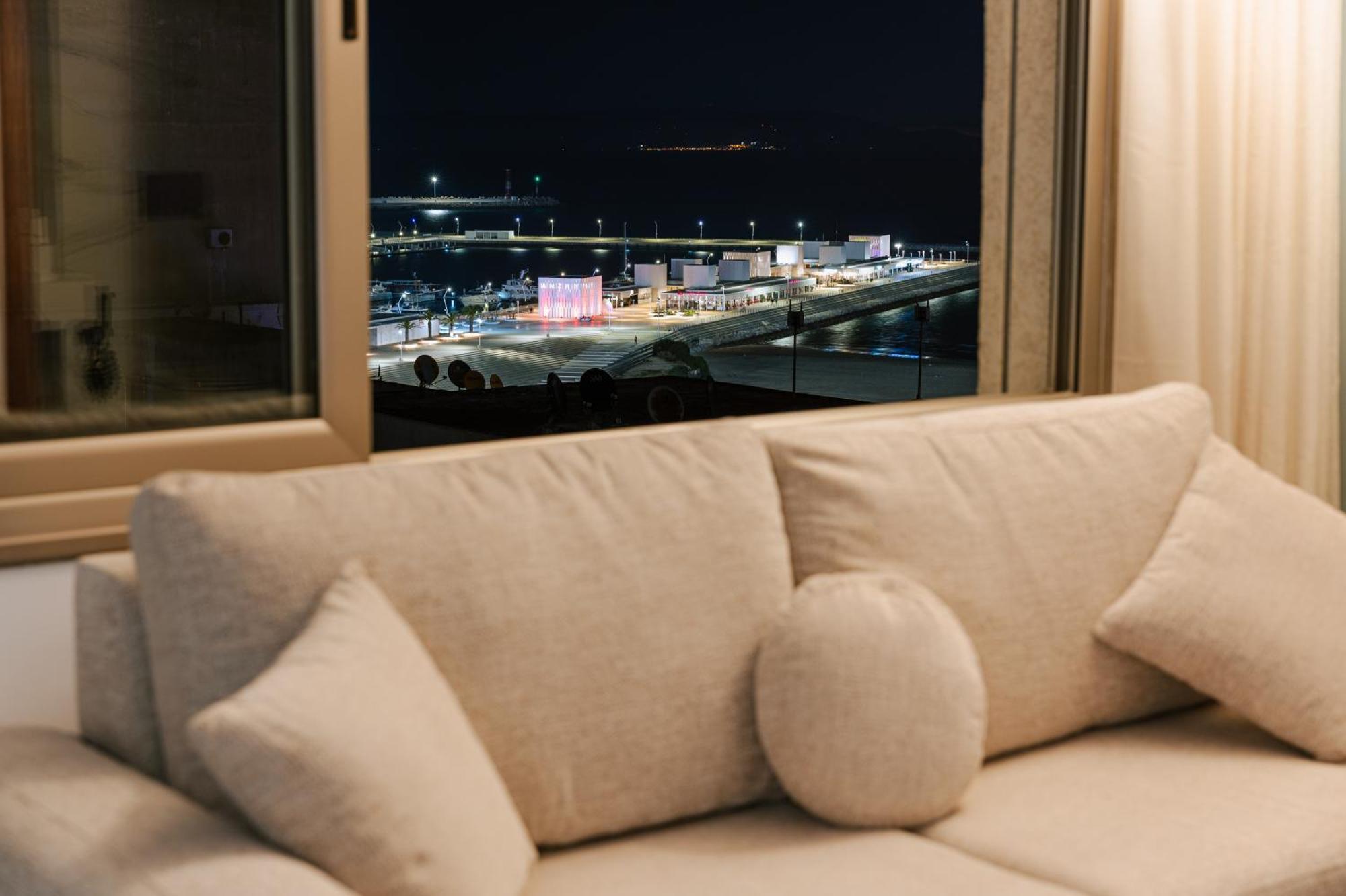 Marina View Residence Luxurious Studio Retreat With Stunning Ocean Views 1 Double Bedroom, 1 Convertible Couch Tanger Exterior foto