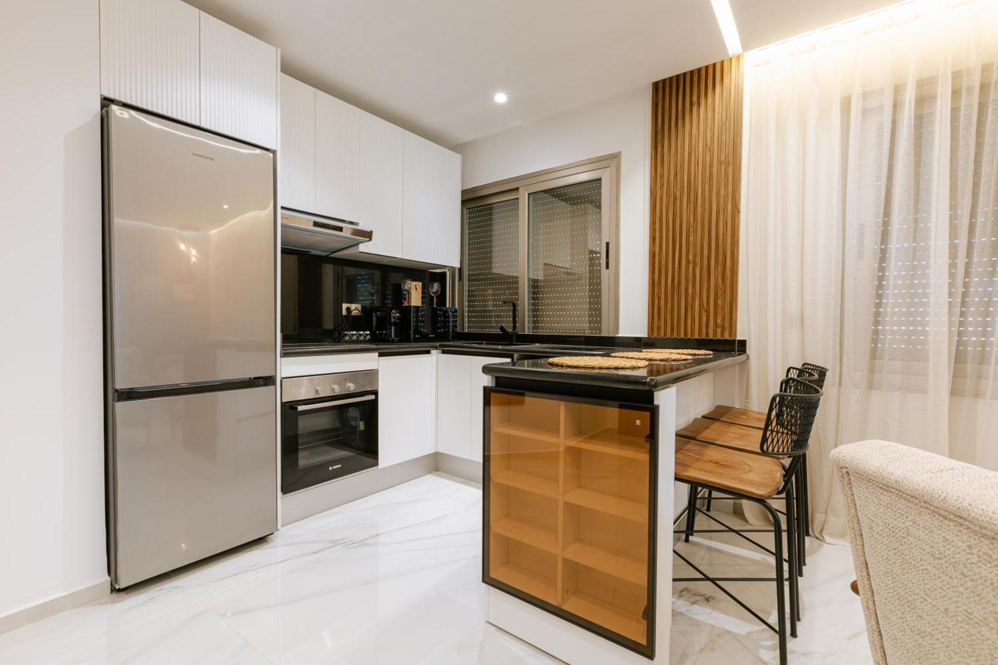 Marina View Residence Luxurious Studio Retreat With Stunning Ocean Views 1 Double Bedroom, 1 Convertible Couch Tanger Exterior foto