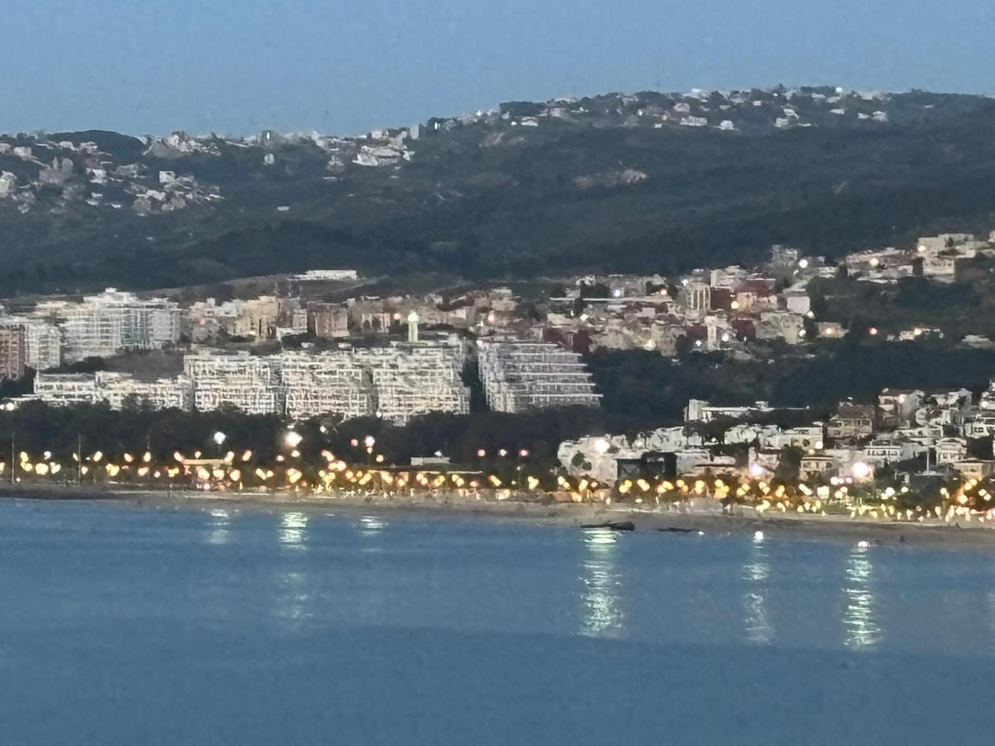 Marina View Residence Luxurious Studio Retreat With Stunning Ocean Views 1 Double Bedroom, 1 Convertible Couch Tanger Exterior foto